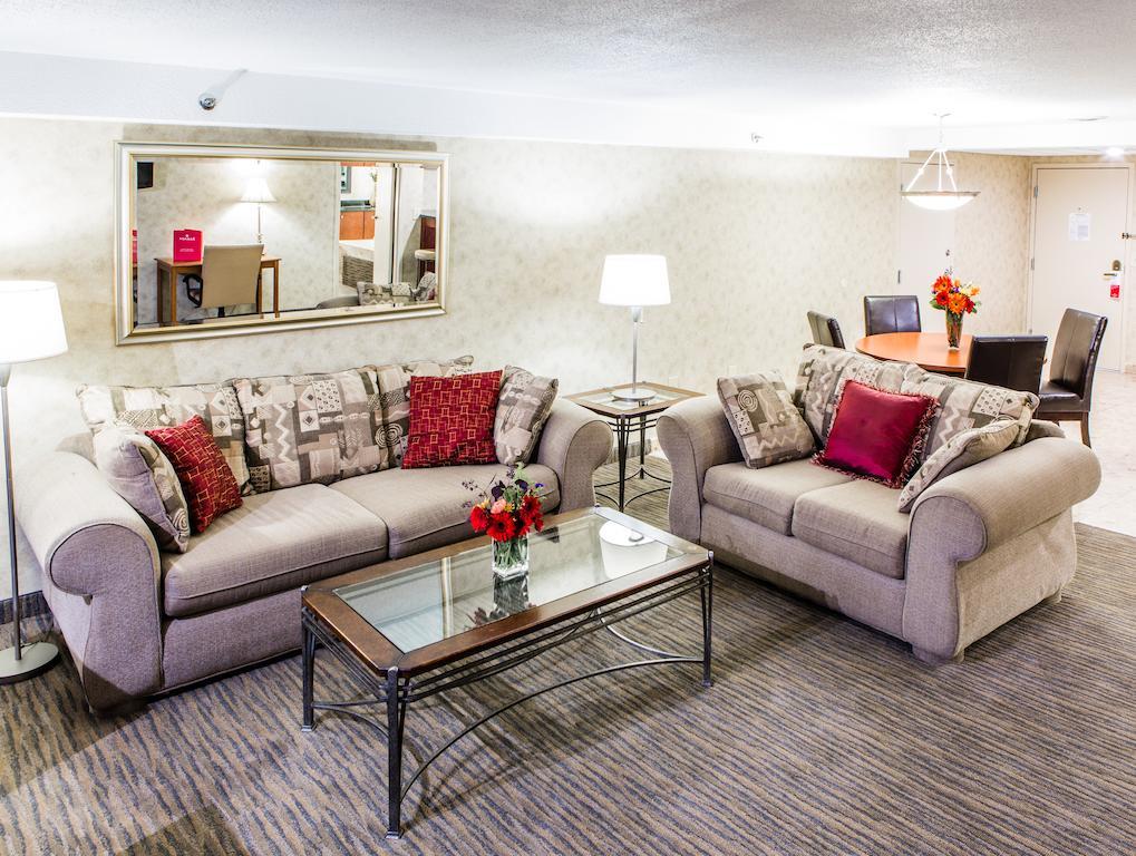 Courtyard By Marriott Toledo West Hotell Eksteriør bilde