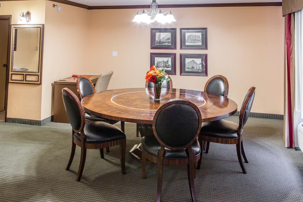 Courtyard By Marriott Toledo West Hotell Eksteriør bilde